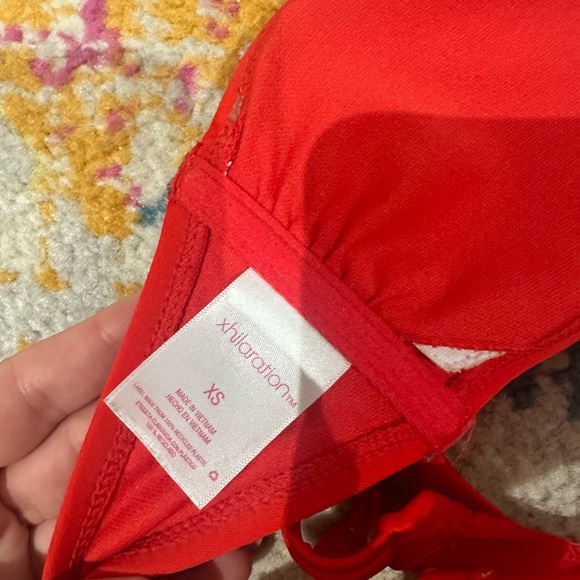 Red halter neck string bikini - Picture 3 of 4